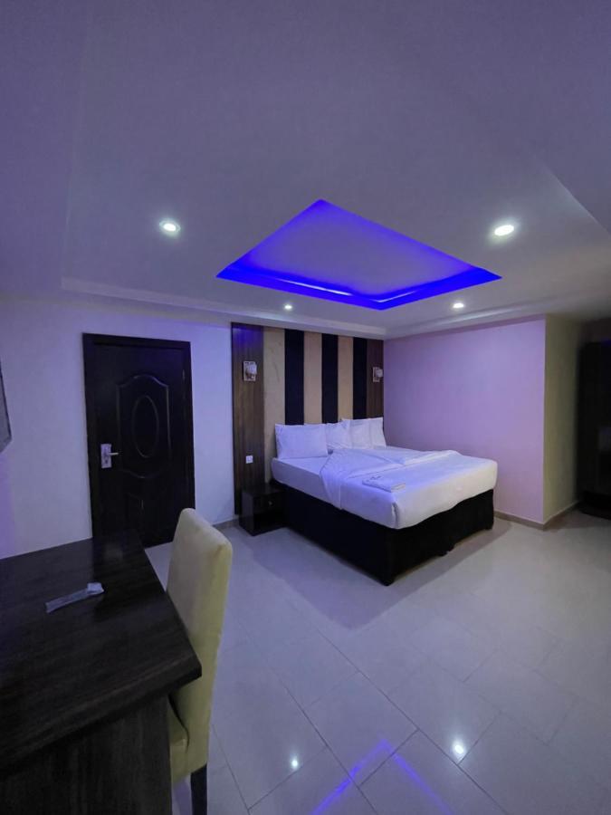 Alluring View Hotel - Allen Avenue Lagos Ngoại thất bức ảnh