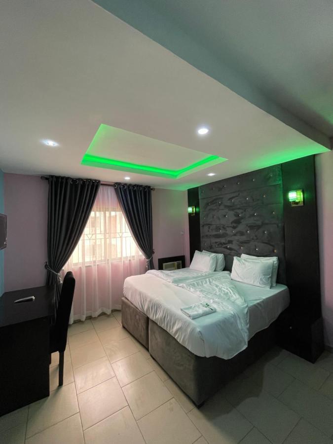 Alluring View Hotel - Allen Avenue Lagos Ngoại thất bức ảnh