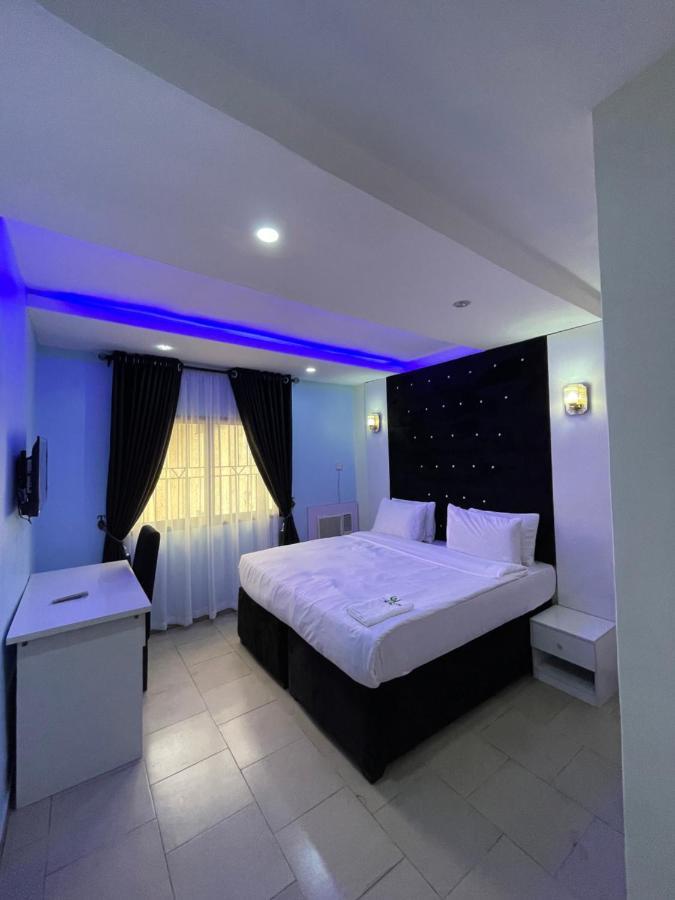 Alluring View Hotel - Allen Avenue Lagos Ngoại thất bức ảnh