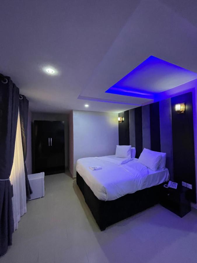 Alluring View Hotel - Allen Avenue Lagos Ngoại thất bức ảnh