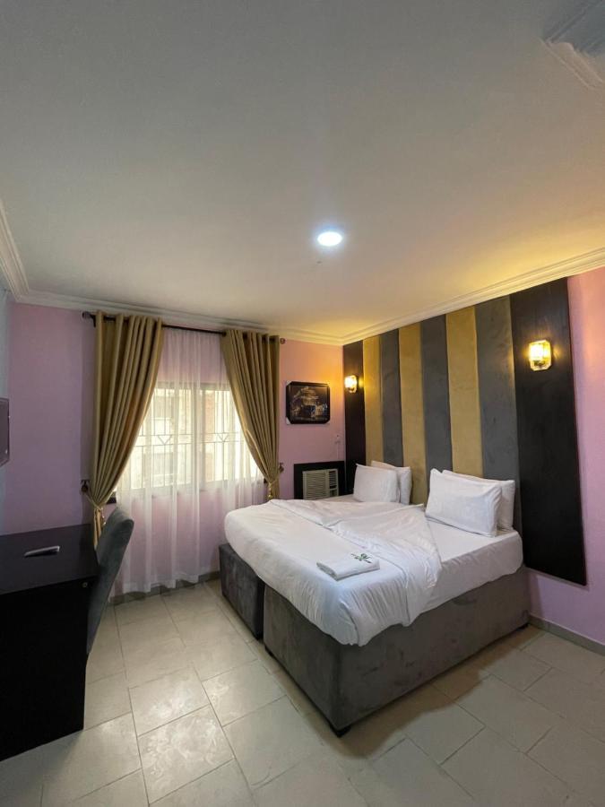 Alluring View Hotel - Allen Avenue Lagos Ngoại thất bức ảnh