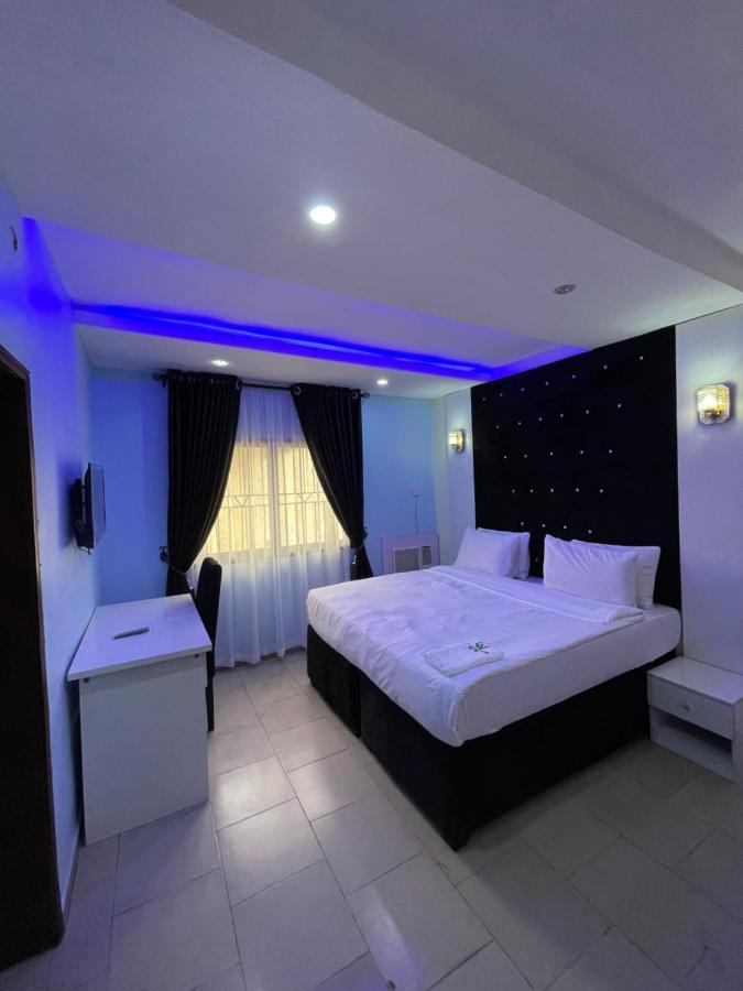 Alluring View Hotel - Allen Avenue Lagos Ngoại thất bức ảnh
