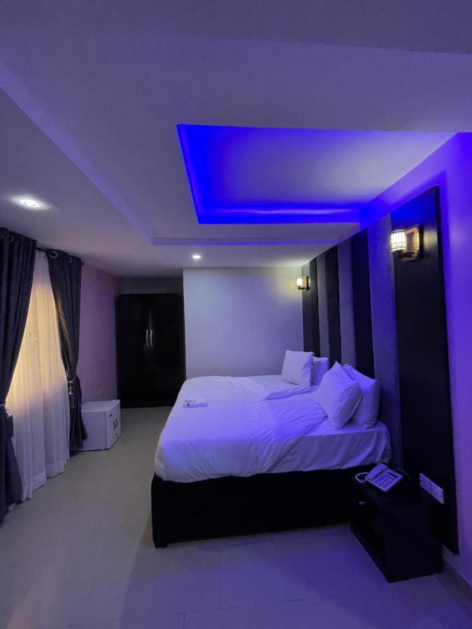 Alluring View Hotel - Allen Avenue Lagos Ngoại thất bức ảnh